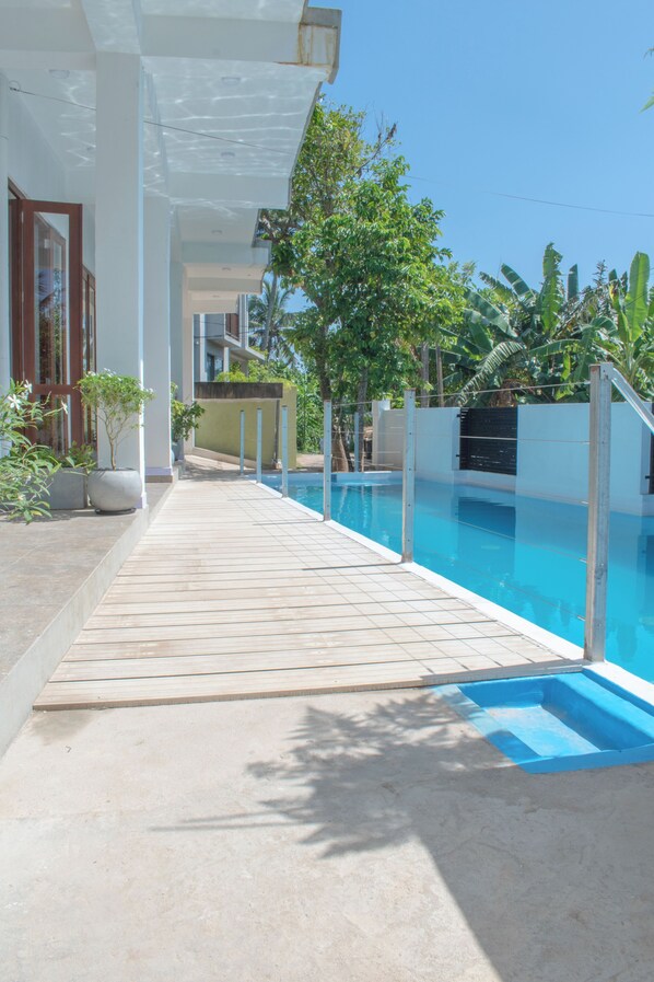 Outdoor pool - Caliza Dalawella (Galle)