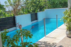 Outdoor pool - Caliza Dalawella (Galle)