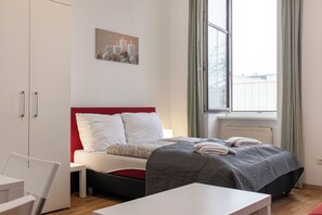 Apartamento básico | Tabla de planchar con plancha y wifi gratis