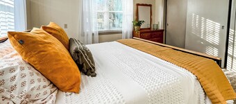 Fenced Yard! Peaceful Retreat in Smithville