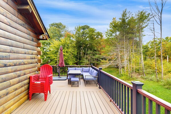 Property grounds - 4-Season Family Base! 13 Mi to Lake Winnipesaukee (Center Barnstead)