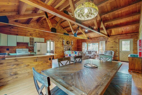 4-Season Family Base! 13 Mi to Lake Winnipesaukee