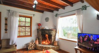 Charming Family House | near the center and with a view of Pedra Partida | Monte Verde