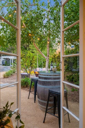 Terrace/patio - Converted studio w/ garden views (Queenscliff)