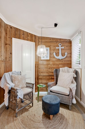 Living area - Converted studio w/ garden views (Queenscliff)