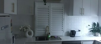 Gorgeous Queenslander 4km from CBD perfect pet friendly place!
