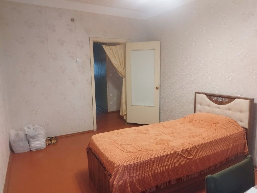 In-room safe, desk, laptop workspace, blackout curtains