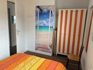 2 habitaciones, tabla de planchar con plancha y wifi gratis 