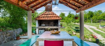 Village Holiday House Ivan Kozina with Pool