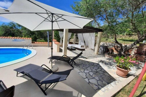 Two Bedroom Apartment With Balcony (A2)