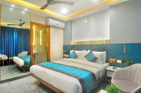 Deluxe Double Room Single Use | Free WiFi