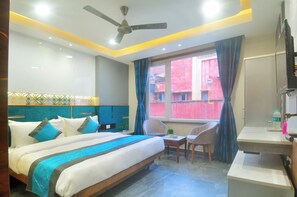 Deluxe Double Room Single Use | Free WiFi