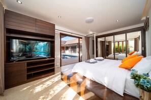 Vila, 4 quartos, para fumantes, piscina particular | 4 quartos