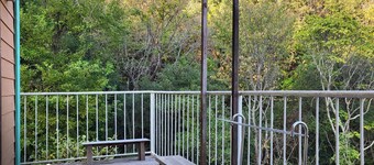 ist villa 07: Hilltop Lookout, Sleeps 7