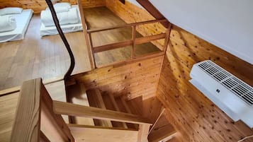 2 間睡房、熨斗/熨衫板、Wi-Fi (收費)、床單