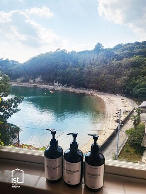 Beach/ocean view - ist villa 10: Retro Seaside, Sleeps 5 (Bizen)