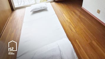 1 bedroom, iron/ironing board, travel crib, free WiFi