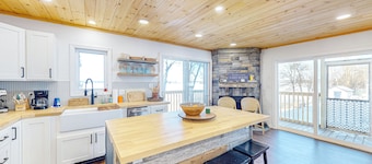 Waterfront Escape on Long Lake! Ski, Paddle + Play