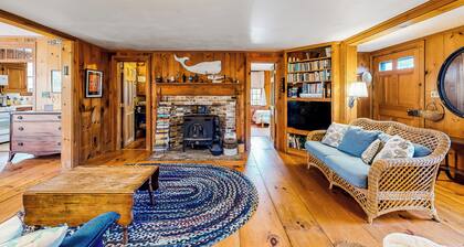 1 Mi to Beach! Family-Friendly Nantucket Retreat