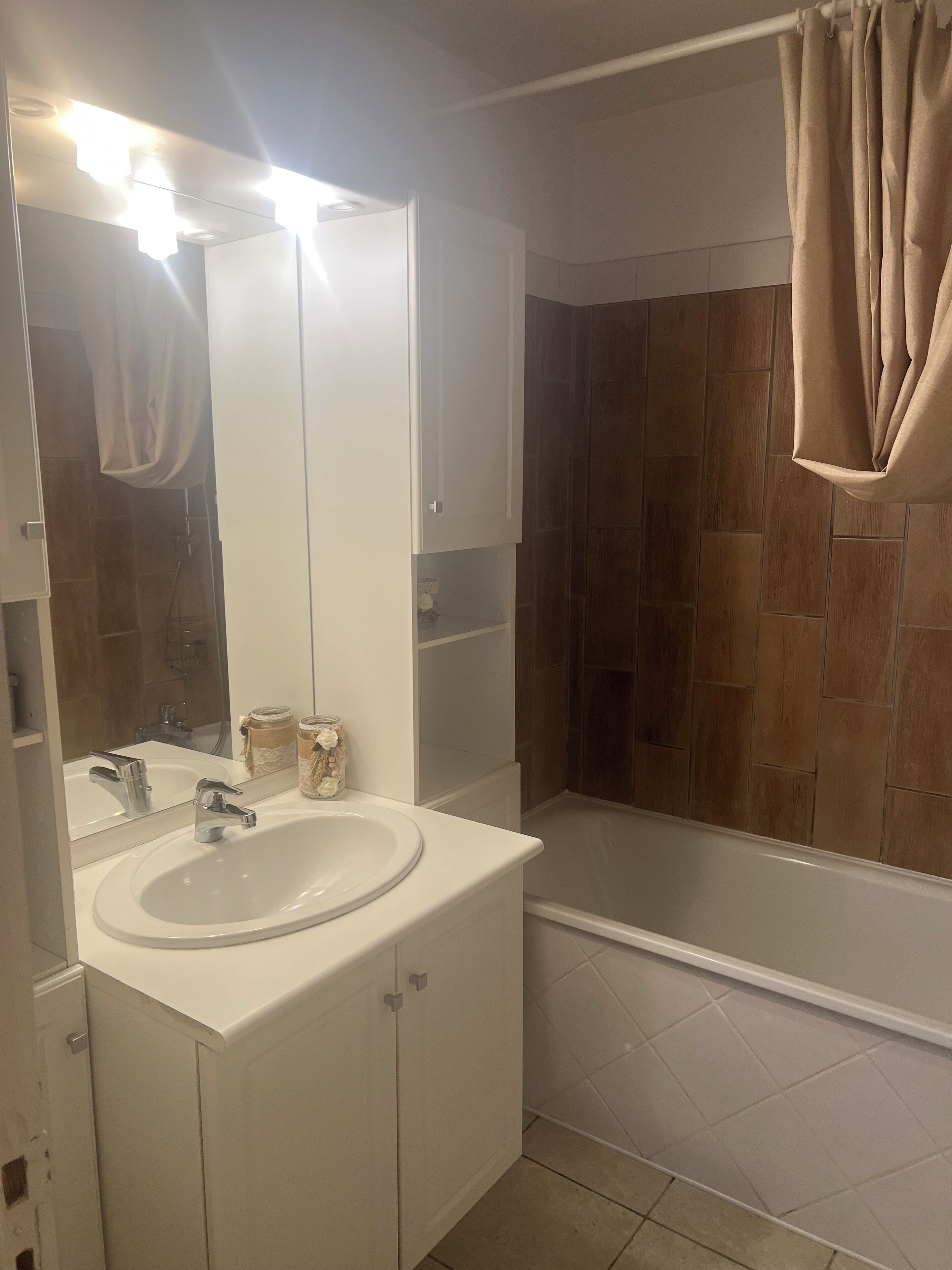 Handtücher, Toilettenpapier