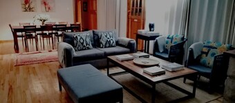 Self-catering farmhouse on working farm, a peaceful retreat outside of Underberg