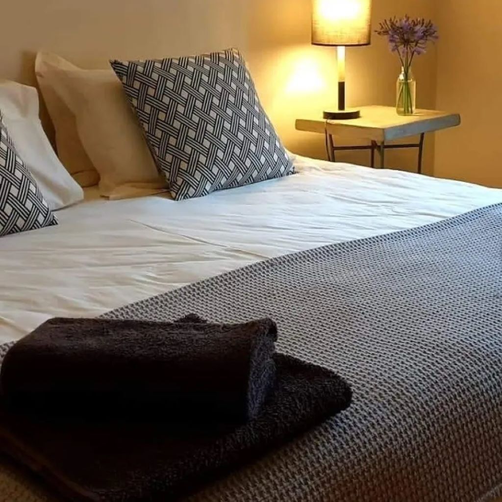 Bügeleisen/Bügelbrett, WLAN, Bettwäsche