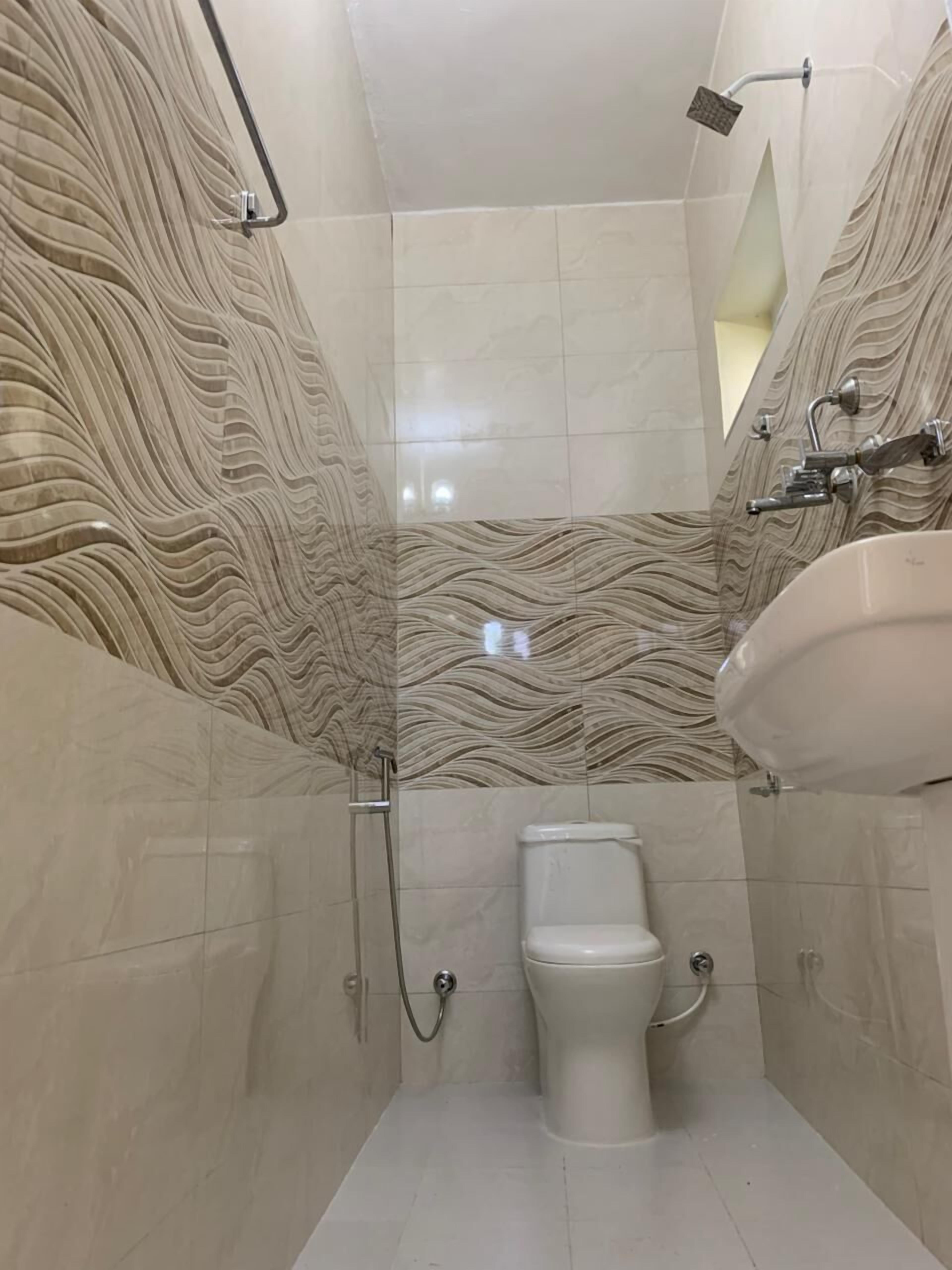 Slippers, soap, shampoo