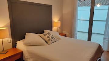 3 Schlafzimmer, Bügeleisen/Bügelbrett, Bettwäsche