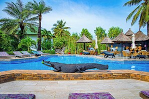 4 outdoor pools - Kombo Oasis (Serrekunda)
