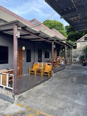 Casa, 1 habitación, con acceso para personas discapacitadas, para fumadores | Restaurante al aire libre