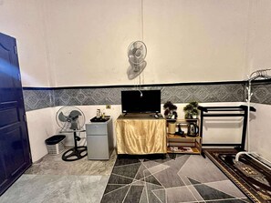 House, 1 Bedroom, Accessible, Smoking | Interior - Haad Rin Confidence Cave Rest After the Rave (Ko Pha-ngan)