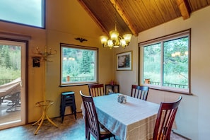 Dining - Deck & Mtn Views! Family A-Frame Cabin in Bailey (Bailey)