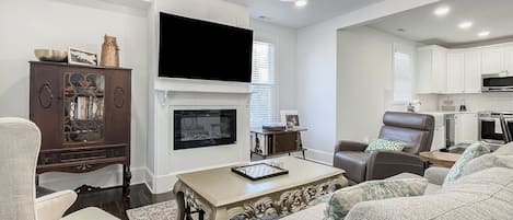TV, fireplace