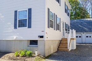 Exterior - Shop, Dine, Unwind! Family Home in Dtwn Bar Harbor (Bar Harbor)