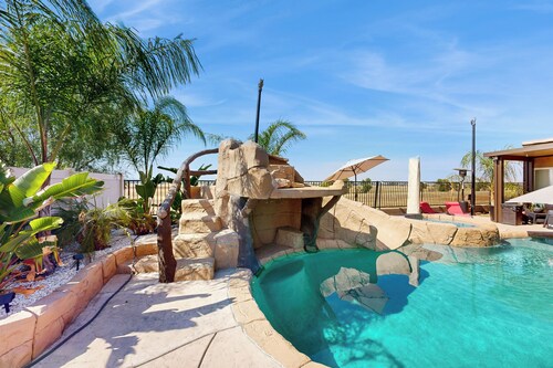 1BR Home w/ Shared Pool & Hot Tub, Private Laundry