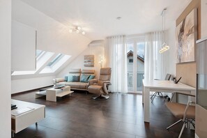 TV - Apartment '4-12 Thermen und Reben' in Bad Bellingen with Wi-Fi and Outdoor Area (Bad Bellingen)