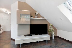 TV - Apartment '4-12 Thermen und Reben' in Bad Bellingen with Wi-Fi and Outdoor Area (Bad Bellingen)