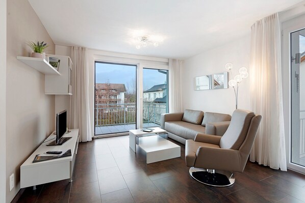 Living area - Apartment '4-08 Golftee' in Bad Bellingen with Wi-Fi and Outdoor Area (Bad Bellingen)