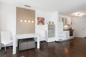 Interior - Apartment '4-08 Golftee' in Bad Bellingen with Wi-Fi and Outdoor Area (Bad Bellingen)