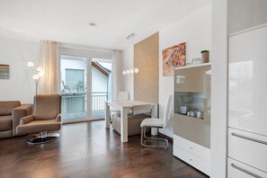 Interior - Apartment '4-08 Golftee' in Bad Bellingen with Wi-Fi and Outdoor Area (Bad Bellingen)