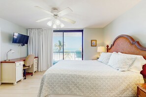 2 bedrooms, iron/ironing board, Internet, bed sheets - Beach Access! Family-Friendly Bonita Springs Gem (Bonita Springs)