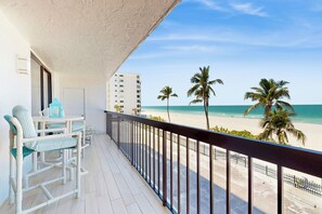 Property grounds - Beach Access! Family-Friendly Bonita Springs Gem (Bonita Springs)