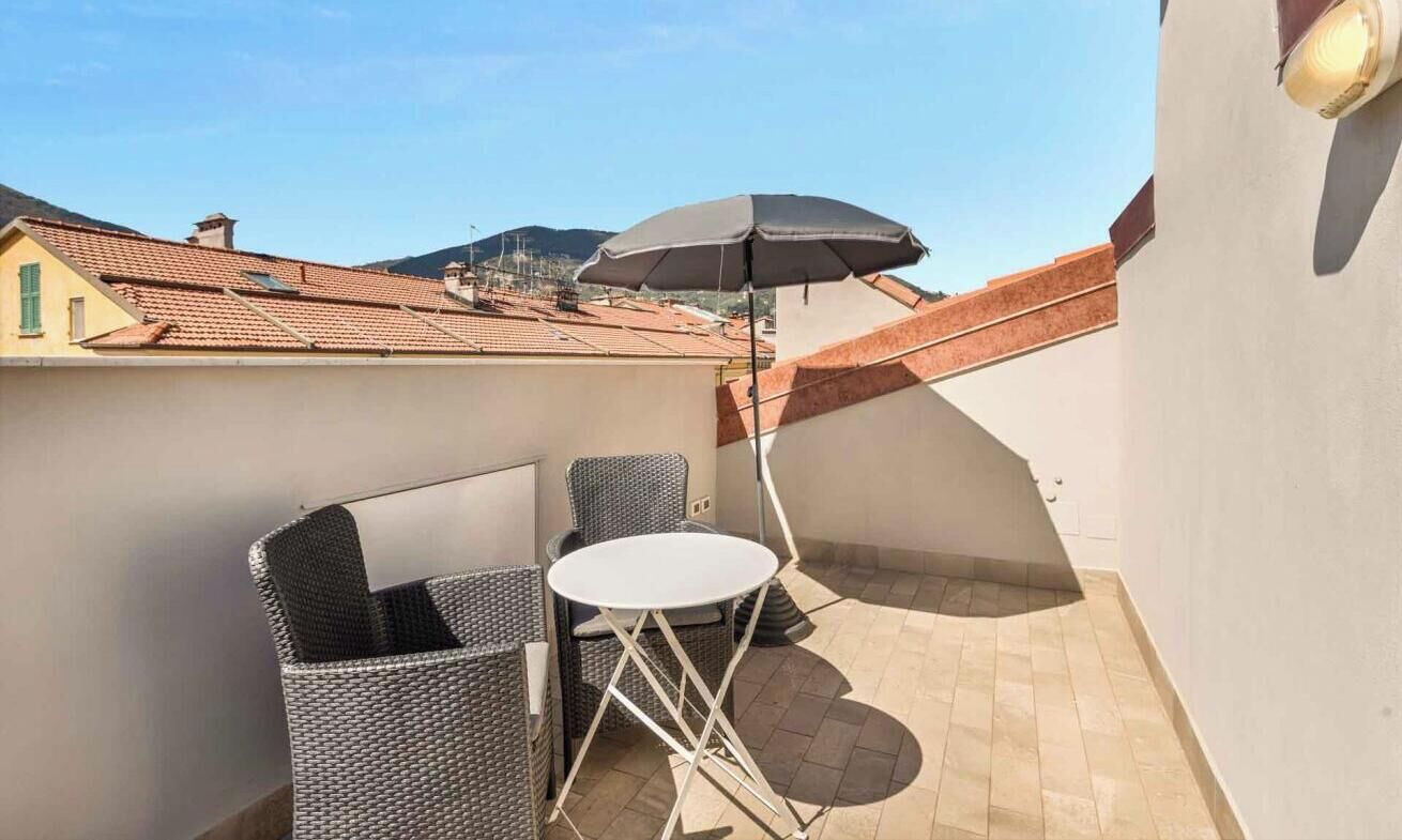 屋外ダイニングエリア