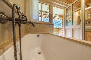 House - Luxury Detached Panoramic Mountain Home (Tschagguns)