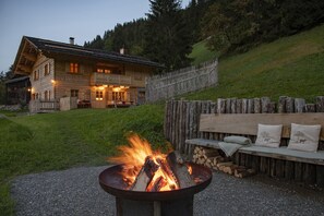 House - Luxury Detached Panoramic Mountain Home (Tschagguns)