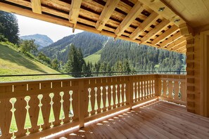 House - Luxury Detached Panoramic Mountain Home (Tschagguns)