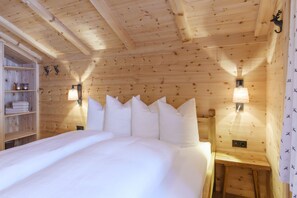 House | 4 bedrooms - Panorama Deluxe Mountain Hideaway House (Tschagguns)