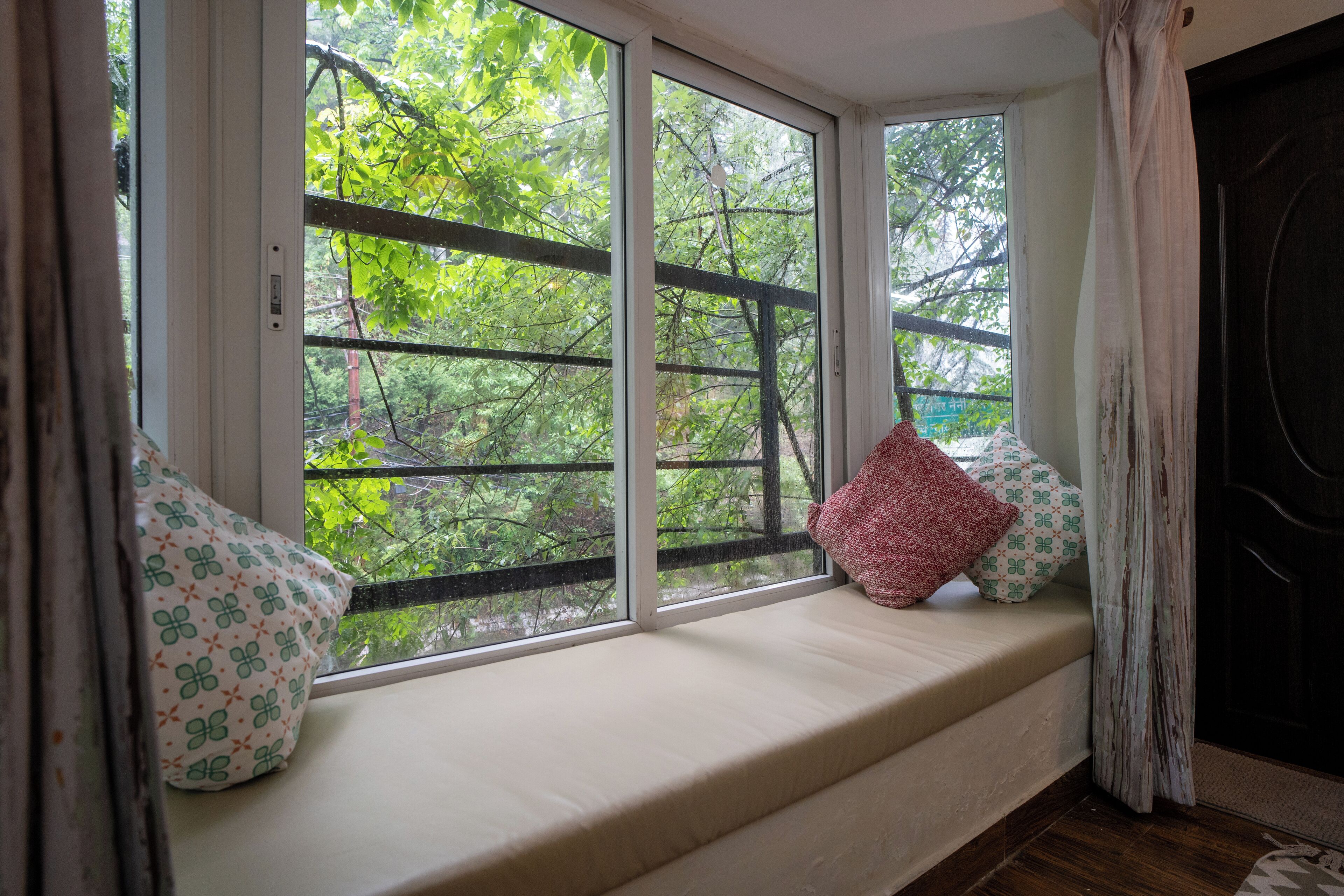 Deluxe Room with Bay Window | View from room