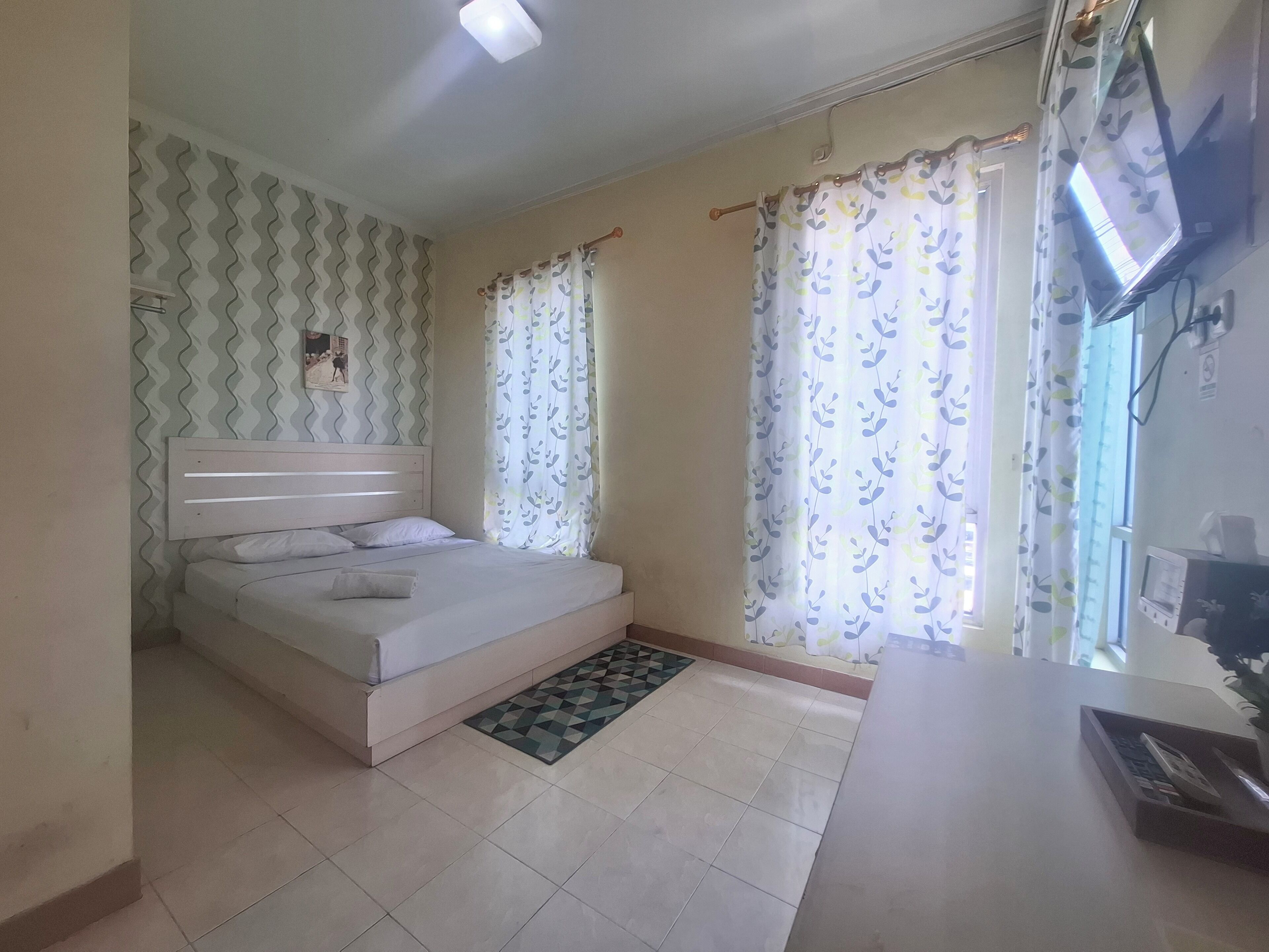 Deluxe Double Room, City View