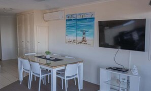 تناول الط عام